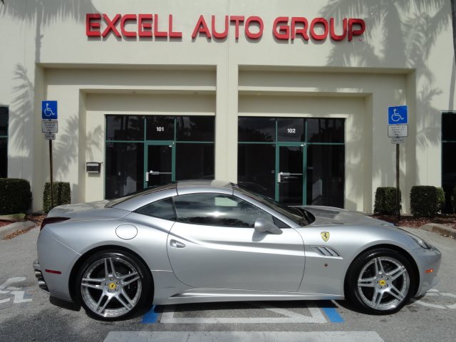 Ferrari California 2011 photo 0