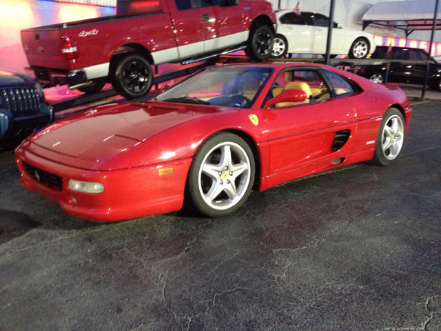 Ferrari F355 1998 photo 2