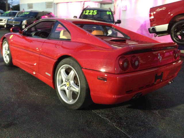 Ferrari F355 1998 photo 3