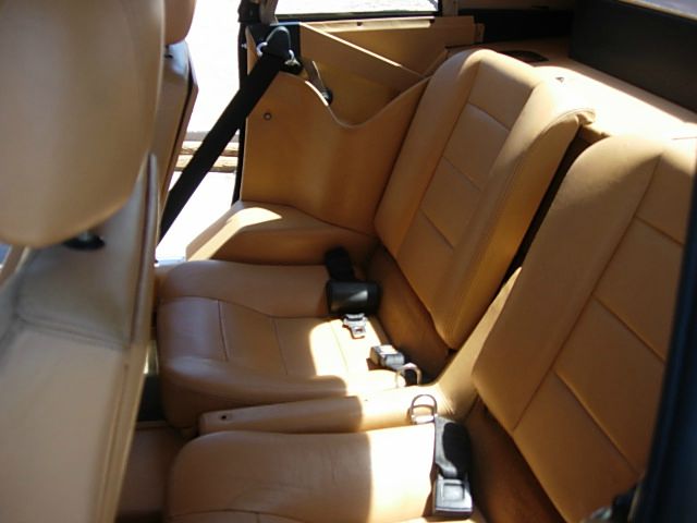 Ferrari Mondial T 1989 photo 13