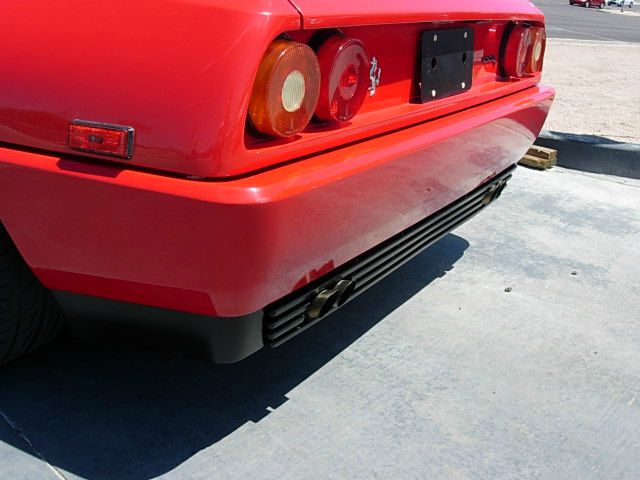 Ferrari Mondial T 1989 photo 21