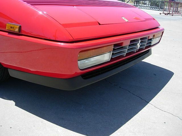 Ferrari Mondial T 1989 photo 4