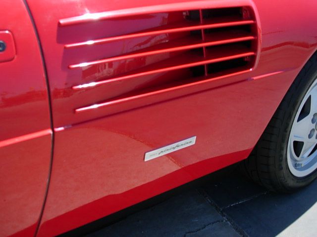 Ferrari Mondial T 1989 photo 5