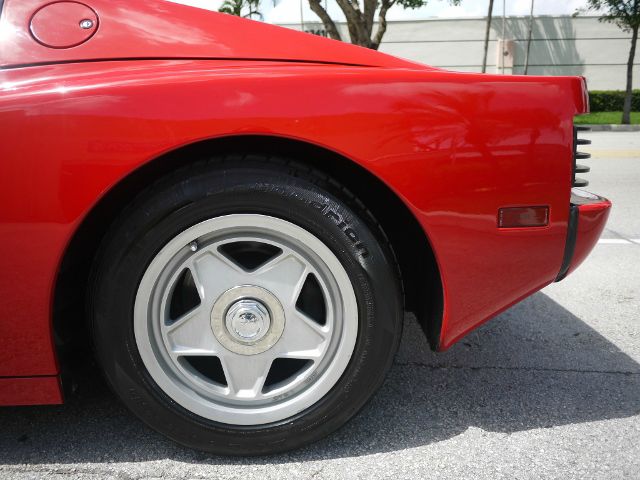 Ferrari Testarossa 1986 photo 2