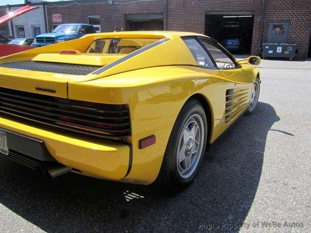 Ferrari Testarossa 1986 photo 7