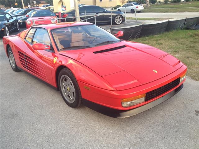Ferrari Testarossa 1988 photo 4