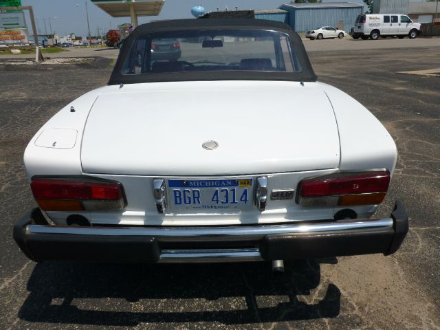 Fiat 124 Spider 1982 photo 1