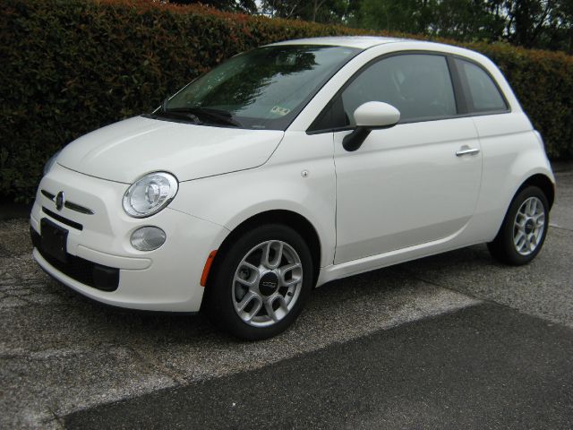 Fiat 500 Luxury Package 3.6L V6 RWD Hatchback