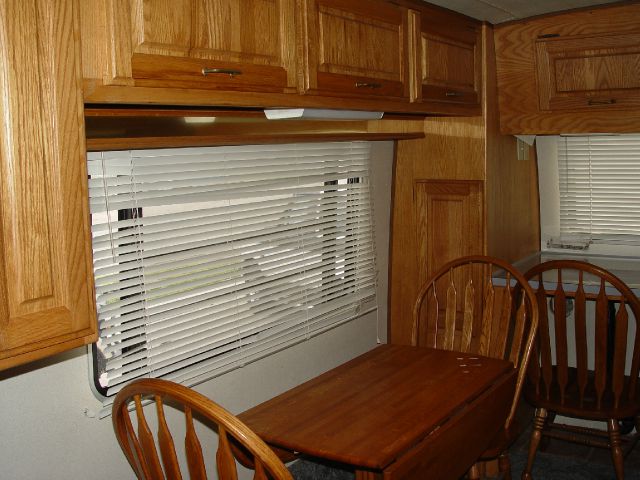 Fleetwood Avion 1990 photo 1