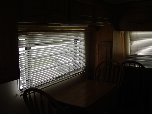 Fleetwood Avion 1990 photo 22