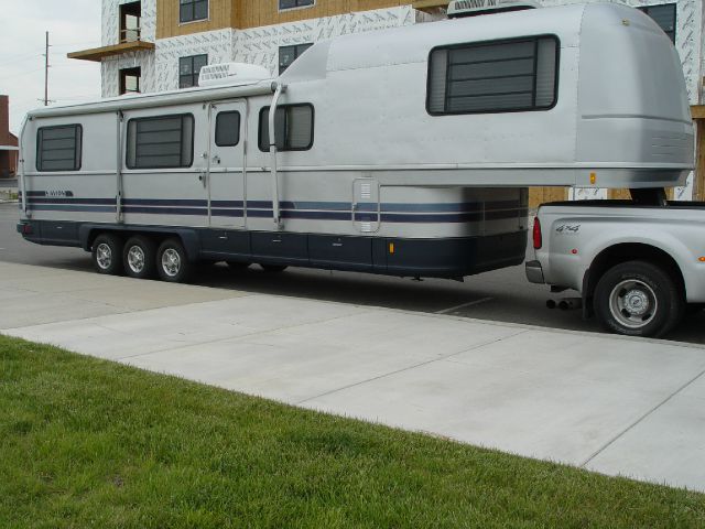 Fleetwood Avion 1990 photo 4