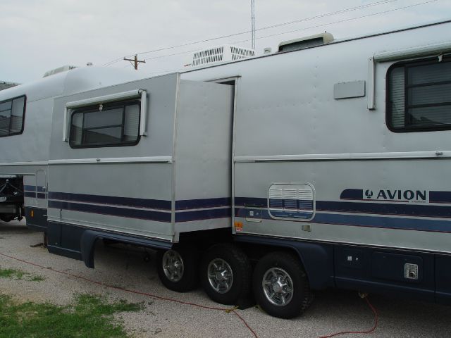 Fleetwood Avion 1990 photo 6