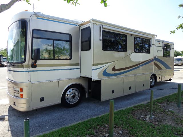 Fleetwood Discovery 36T 2000 photo 1