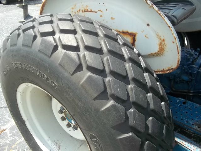 Ford 3600 1900 photo 4