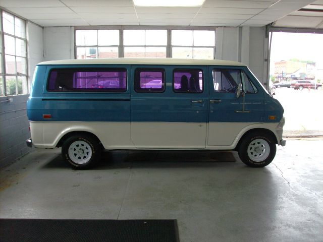 Ford Aerostar 1974 photo 4