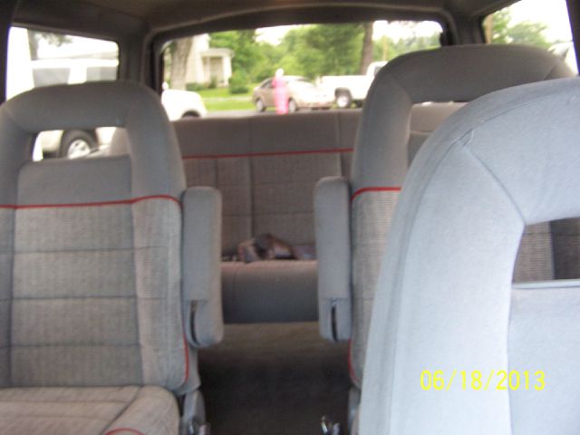 Ford Aerostar 1991 photo 1