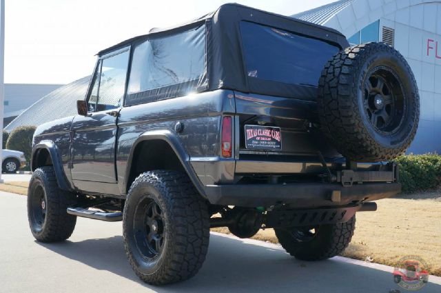 Ford Bronco 1966 photo 1