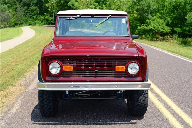 Ford Bronco 1969 photo 2