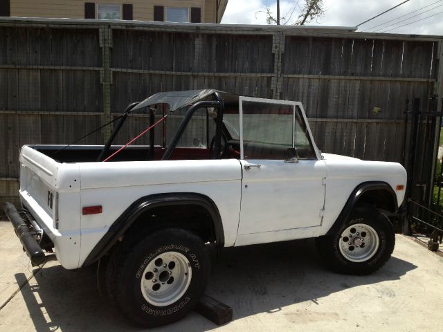 Ford Bronco 1970 photo 1