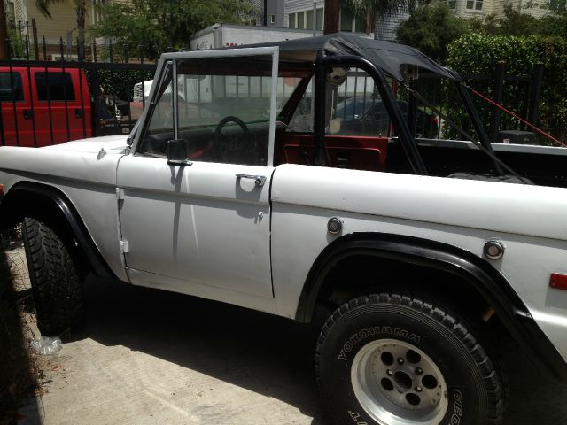 Ford Bronco 1970 photo 2