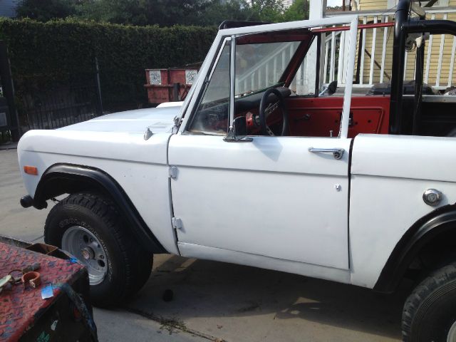 Ford Bronco 1970 photo 13