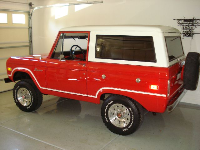 Ford Bronco 1973 photo 12