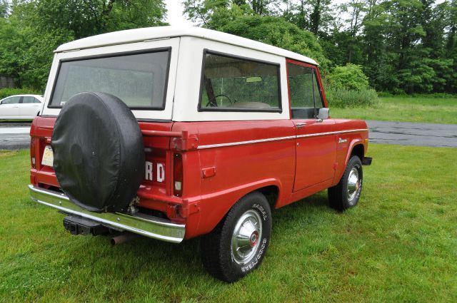 Ford Bronco 1973 photo 38