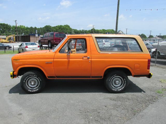 Ford Bronco 1983 photo 0
