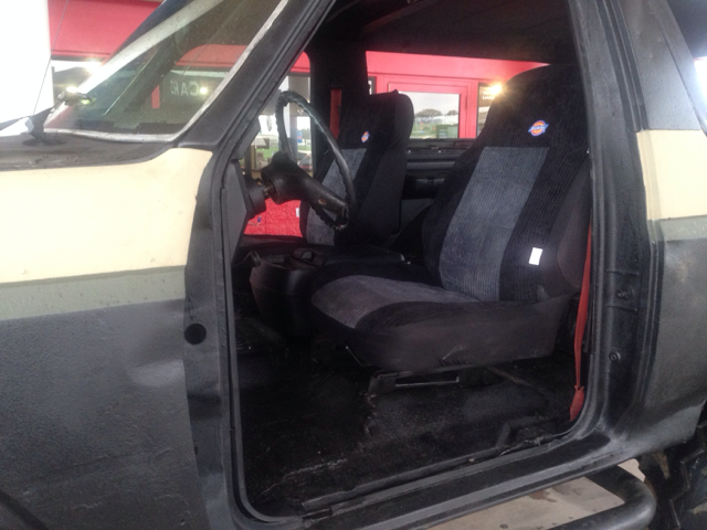 Ford Bronco 1985 photo 2