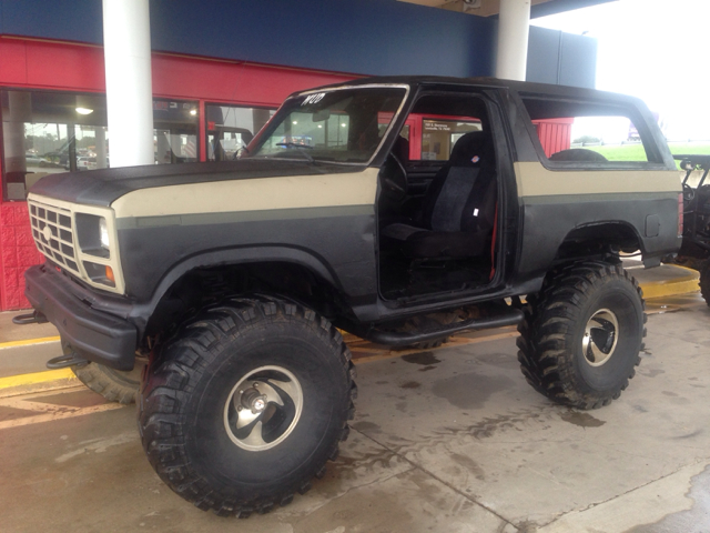 Ford Bronco 1985 photo 3