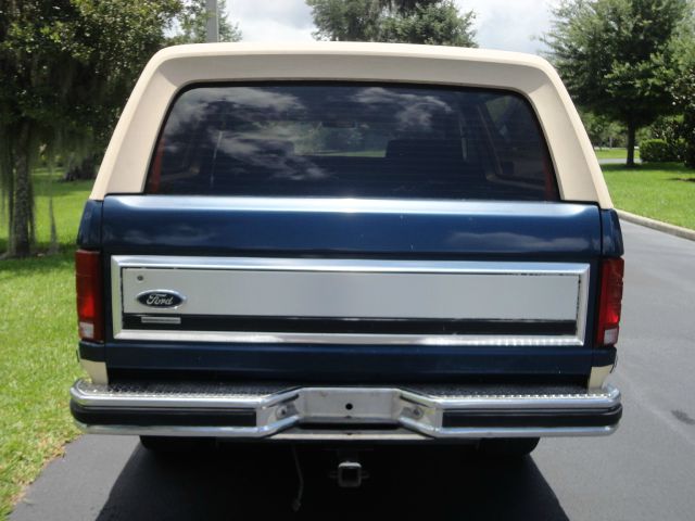Ford Bronco 1986 photo 2