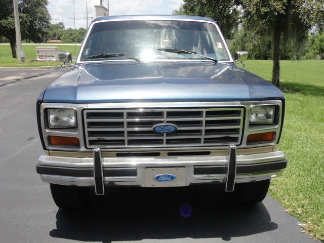 Ford Bronco 1986 photo 4
