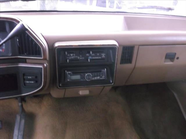 Ford Bronco 1987 photo 10