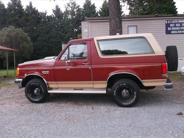 Ford Bronco 1987 photo 3