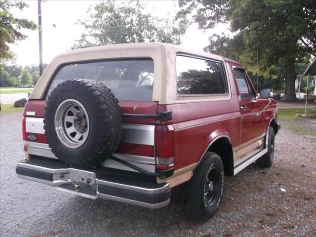 Ford Bronco 1987 photo 7