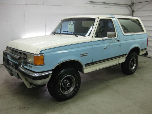 Ford Bronco 1987 photo 4
