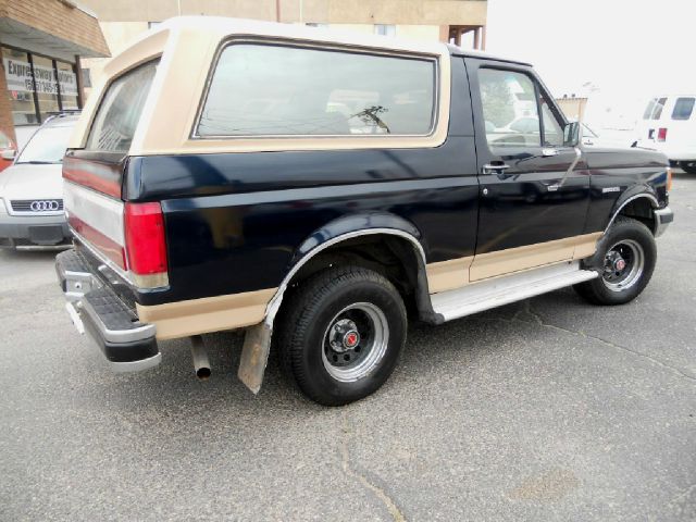 Ford Bronco 1988 photo 3