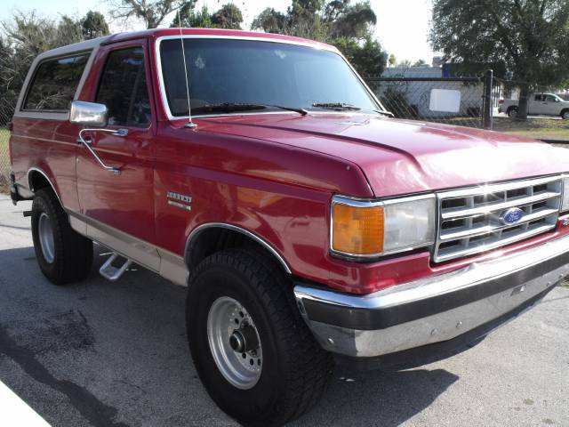 Ford Bronco 1988 photo 1
