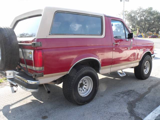 Ford Bronco 1988 photo 2