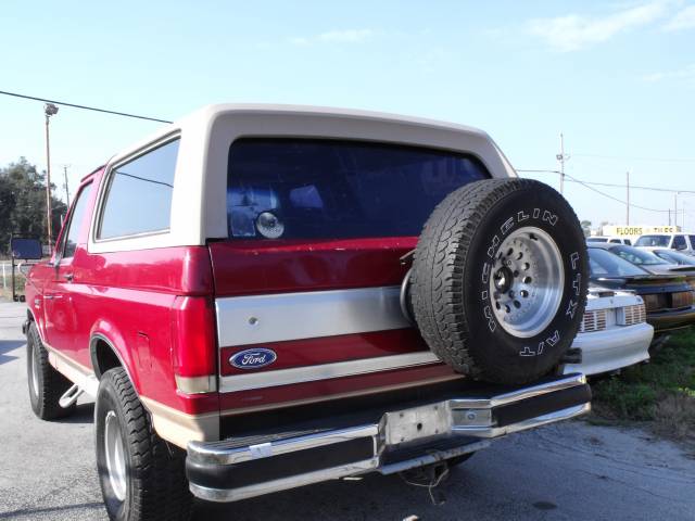 Ford Bronco 1988 photo 3