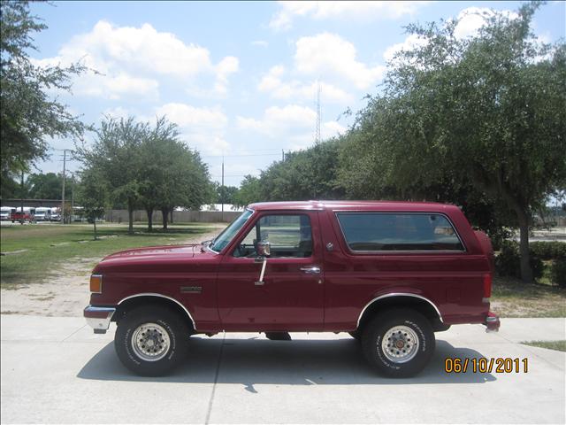 Ford Bronco 1991 photo 1
