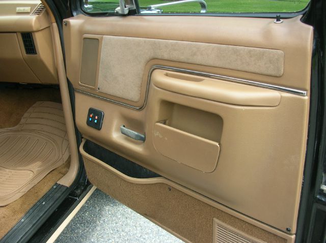 Ford Bronco 1991 photo 12