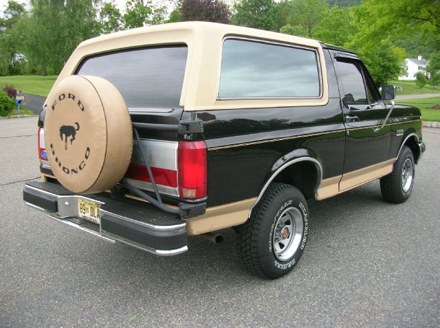 Ford Bronco 1991 photo 15