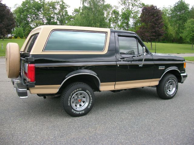 Ford Bronco 1991 photo 16