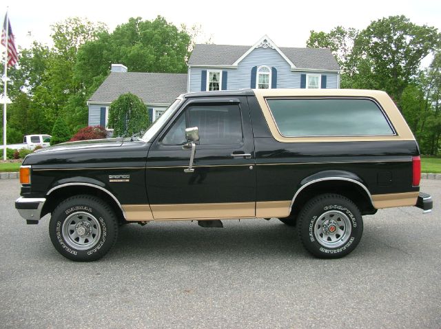 Ford Bronco 1991 photo 17