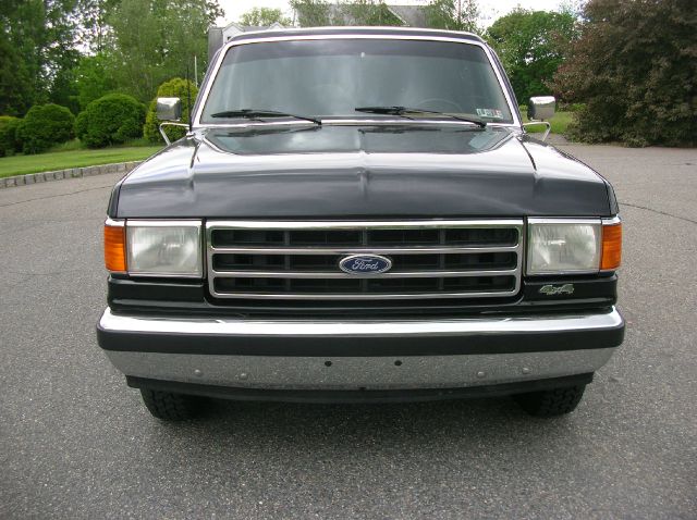 Ford Bronco 1991 photo 25