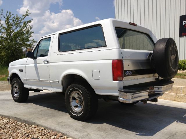 Ford Bronco 1996 photo 4