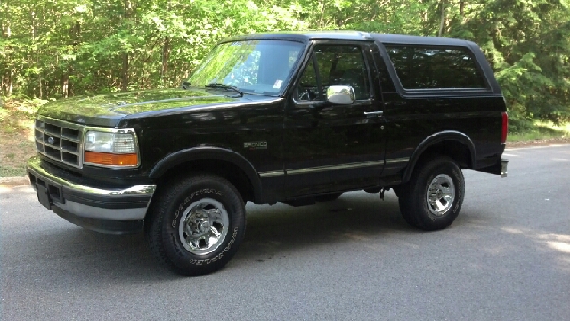 Ford Bronco ESi SUV
