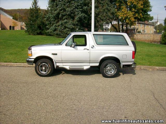 Ford Bronco ESi Sport Utility