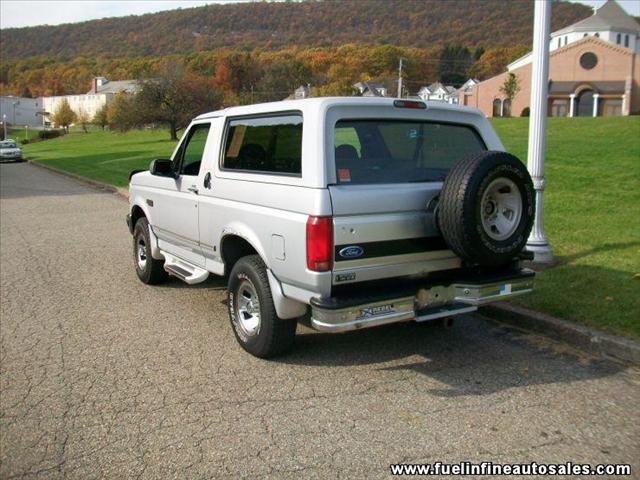 Ford Bronco 1996 photo 4